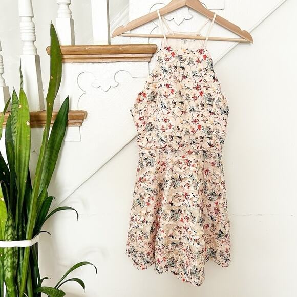 Tularosa Cyrus Lace Mini Dress Fit & Flare Halter Neck Scalloped Hem Size XS - Picture 2 of 8